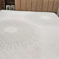 تخت خواب دو نفره به همراه تشک در حد نو|تخت و سرویس خواب|قم, نوبهار|دیوار