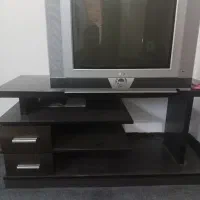 تلویزیون زیر تلویزیون باهم