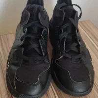 کفش والیبال و بسکتبال اورجینال جردن سایز ۴۰|کیف، کفش، کمربند|کلیبر, |دیوار