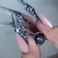 کاشت و ترمیم ناخن کراتین و تتوبدن