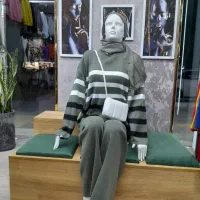 مانکن در حد نو