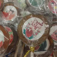 آبنبات چوبی با برچسب خوراکی یلدا وشکر قهوه ای