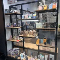 میز‌ و ویترین مناسب انواع مشاغل