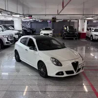 آلفارومئو جولیتا مدل ۲۰۱۵