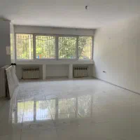 آپارتمان ۱۳۰ متری ۲ خوابه/نورگیر خوب