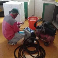 لوله بازکنی رضا جعفری با دستگاه فنر وپمپ زاهدان