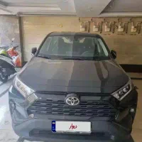 تویوتا  راو فور مشکی ۲۰۲۵