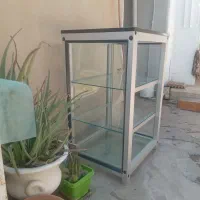 ویترین دکه سیگار و خشکبار فروشی