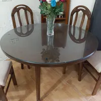 میز غذاخوری ساخته شده با چوب گردو