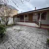 فروش ویلایی۲۰۰متر زمین۹۰متر بنا