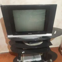 تلویزیون همراه میز