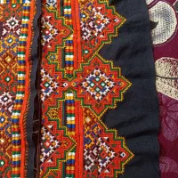 زیح استون|لباس|خاش, |دیوار