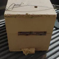 قفس طوطی بزرگ فلزی همراه با لانه|لوازم جانبی حیوانات|بیرجند, |دیوار