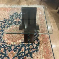 میز شیشه ای پایه چوب ام دی اف نیست در حدنو