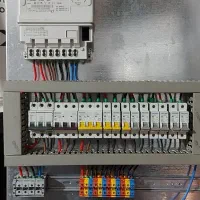 پیمانکار برق تابلو برق/برقکاری/نورپردازی/برق صنعتی