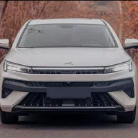 کی‌ام‌سی J7، مدل ۱۴۰۴ نمایندگی ستوده