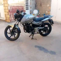 موتور سیکلت پالس ۱۸۰