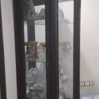 ویترین 3 طبقه شیشهای|بوفه، ویترین، کنسول|فولادشهر, B7|دیوار