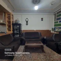 فروشِ مبلمانِ چوبی دسته دوم