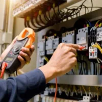 تعمیر کار برق صنعتی و ساختمانی