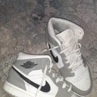 کفش جردن شماره ۴۰|کیف، کفش، کمربند|آشخانه, |دیوار