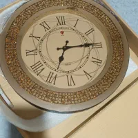 ساعت دیواری نگین دار