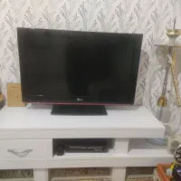 تلویزیون 32 اینچ و زیر تلویزیونی در حدنو|تلویزیون و پروژکتور|کرمانشاه, |دیوار