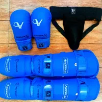 دستکش و پابند-قلم بند کاراته سالم و نو آراوازا اصل