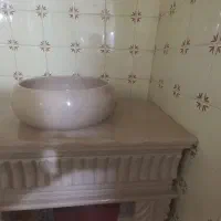 روشویی سنگی دوپایه