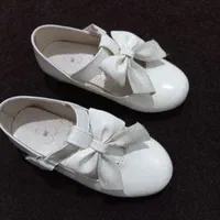 دو عدد کفش دخترانه|کفش و لباس بچه|رشت, بوسار|دیوار