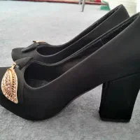 کفش های مشکی