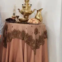 میز گرد مناسب برای شب یلدا