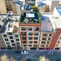 فرصتی مناسب برای سرمایه گذاری- ۱۰۰ متر باکس پونک