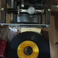 گرامافون عتیقه|کلکسیون اشیاء عتیقه|سنندج, |دیوار