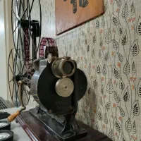 آپارات ۳۵ میلیمتری سینمایی دستی عصر چارلی|تلویزیون و پروژکتور|ری, شهرری|دیوار