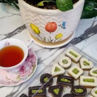شیرینی برشتوک شکلاتی کره ای و برشتوک شکلاتی مغزدار|خوردنی و آشامیدنی|تهران, اقدسیه|دیوار