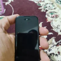 اپل iPhone 16 Pro Max با حافظهٔ ۵۱۲ گیگابایت