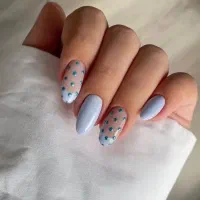 کاشت ناخن ناخن