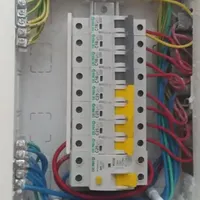 تمامی خدمات برق ساختمان و صنعت تکفاز وسفاز