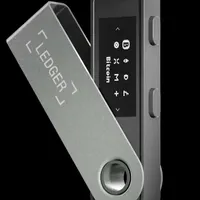 Ledger nano s plus 2025 کیف پول سخت افزاری لجر|قطعات و لوازم جانبی رایانه|تهران, جمال‌زاده|دیوار