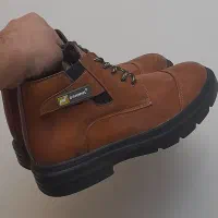 کفش نیم بوت   سایز ۴۰ آکبند نو خارجی