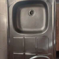 سینک و شیر اشپزخانه