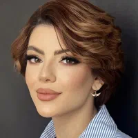میکاپ‌کار تخصصی‌ عروس و همراهی