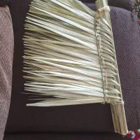 جارو دستی خوب  و خوش رنگ