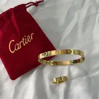 النگو اپل /بنگل/ونکلیف|جواهرات|پرند, |دیوار