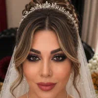 خدمات تخصصی عروس/میکاپ/شنیون/رنگ و مش
