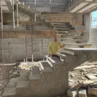 پله گرد.پیچ