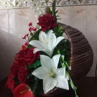 دو عدد گل مصنوعی|گل مصنوعی|مشهد, شهرک شهید باهنر|دیوار