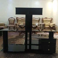 میز شیشه ای تلویزیون