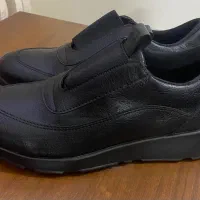 کتونی وسط کش